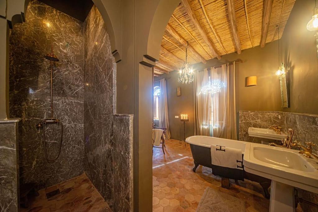 Aux Portes De Marrakech Villa Arts & Deco Avec Piscine 마라케시 외부 사진